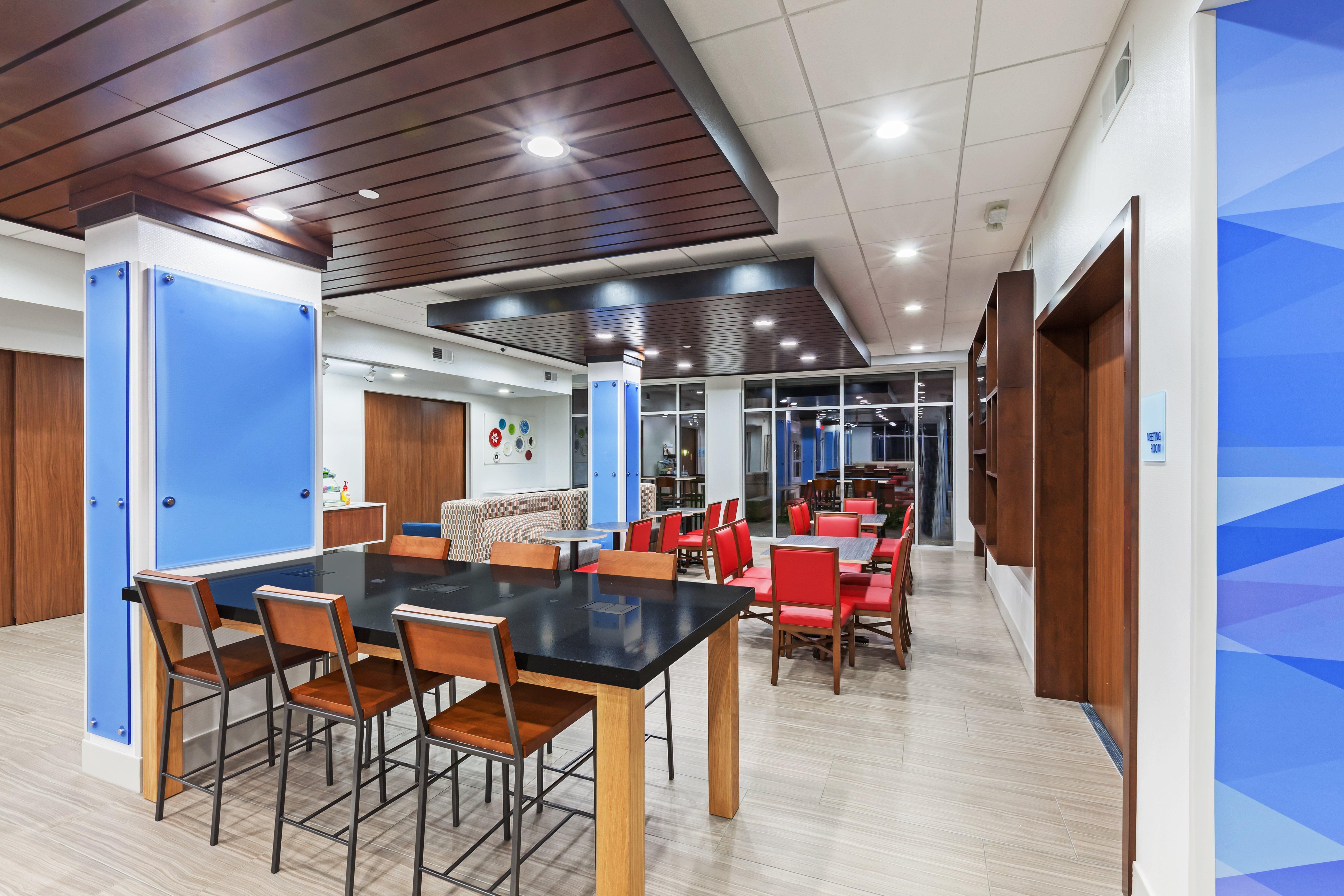 Holiday Inn Express & Suites - Coffeyville By Ihg Extérieur photo