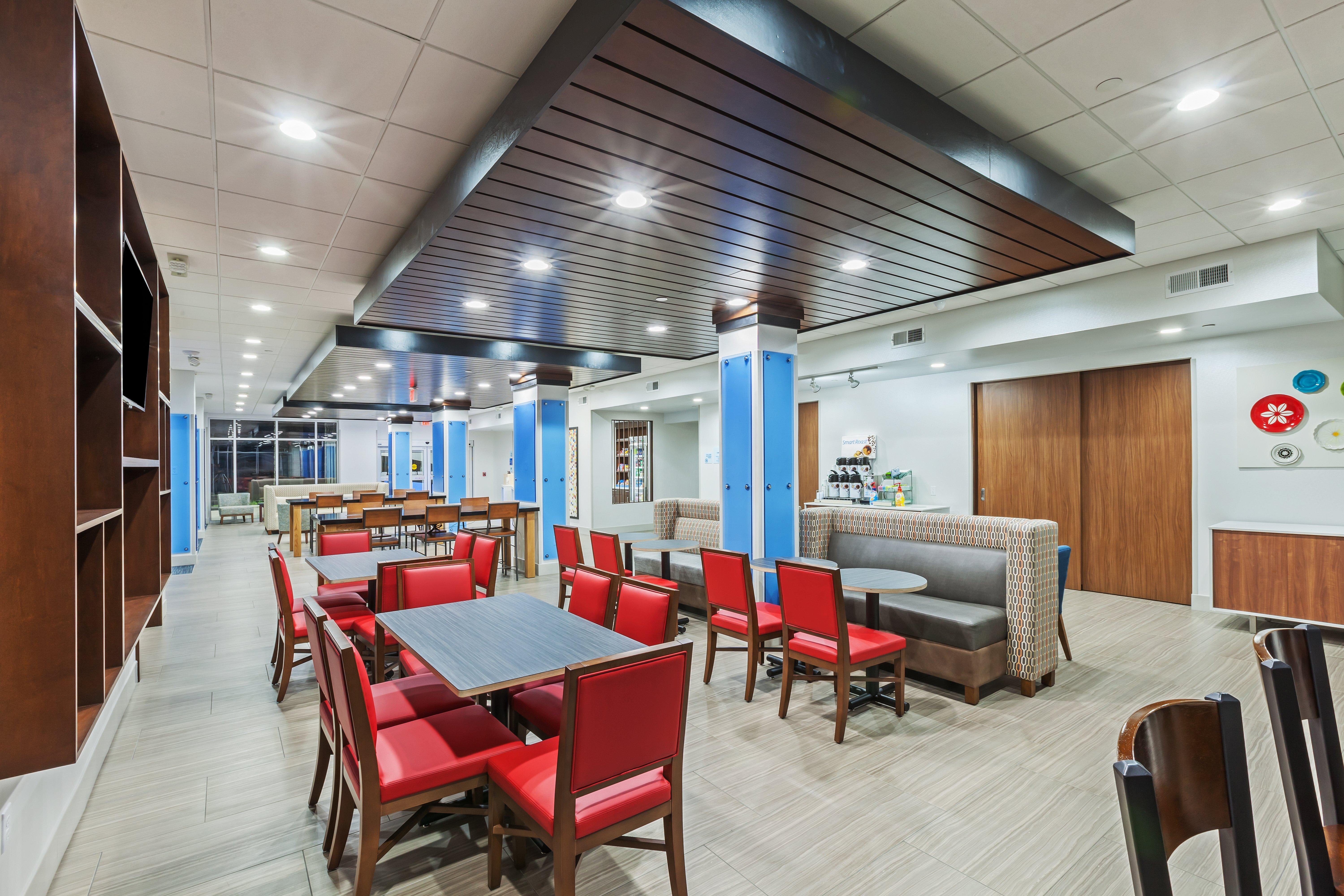 Holiday Inn Express & Suites - Coffeyville By Ihg Extérieur photo