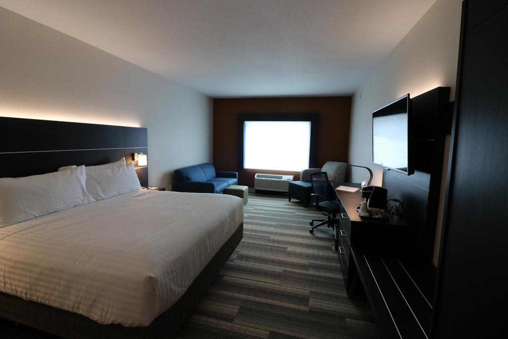 Holiday Inn Express & Suites - Coffeyville By Ihg Extérieur photo