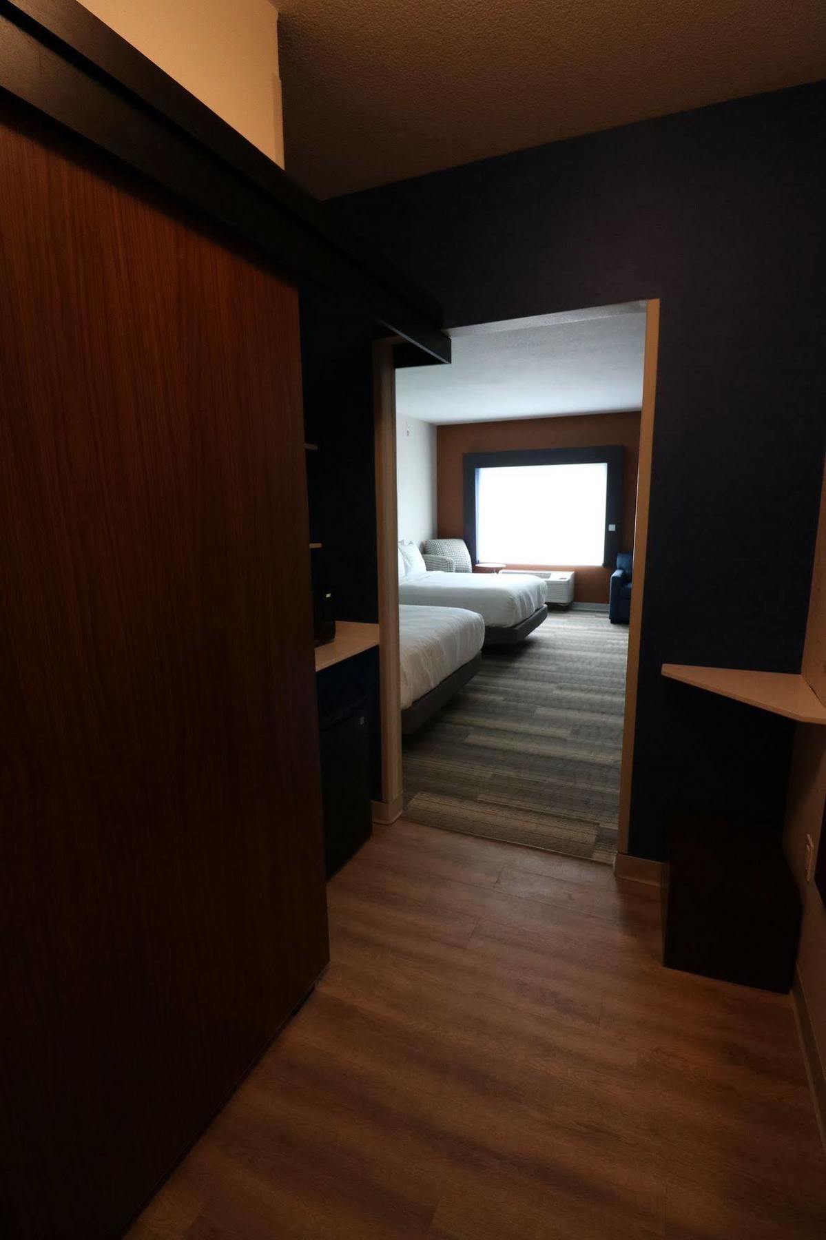 Holiday Inn Express & Suites - Coffeyville By Ihg Extérieur photo